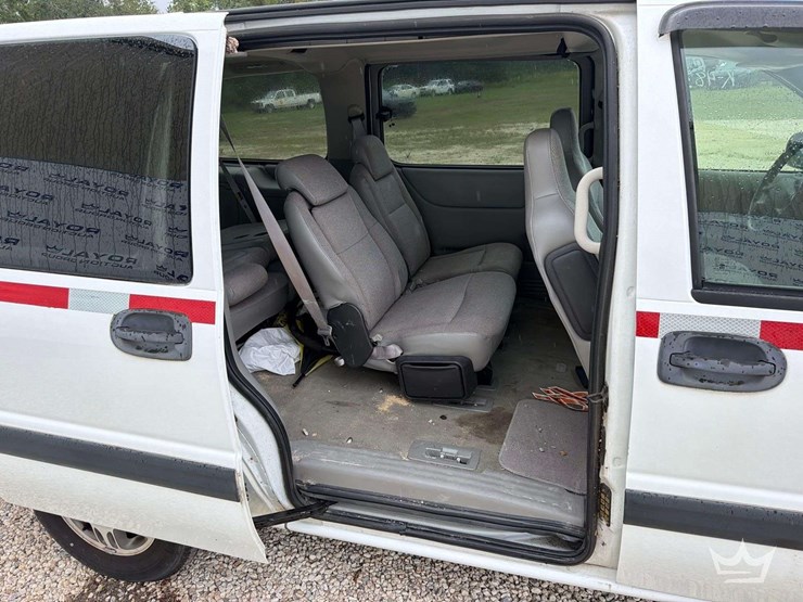2004-chevrolet-venture-image-22