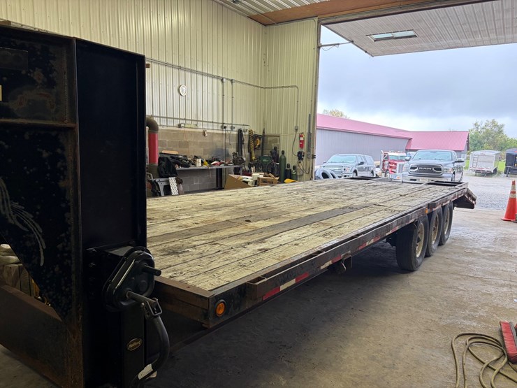 #638-•-2001-trailerman-tri-axle-gooseneck-trailer-(has-wi-title)(jefferson,-wi)-image-1