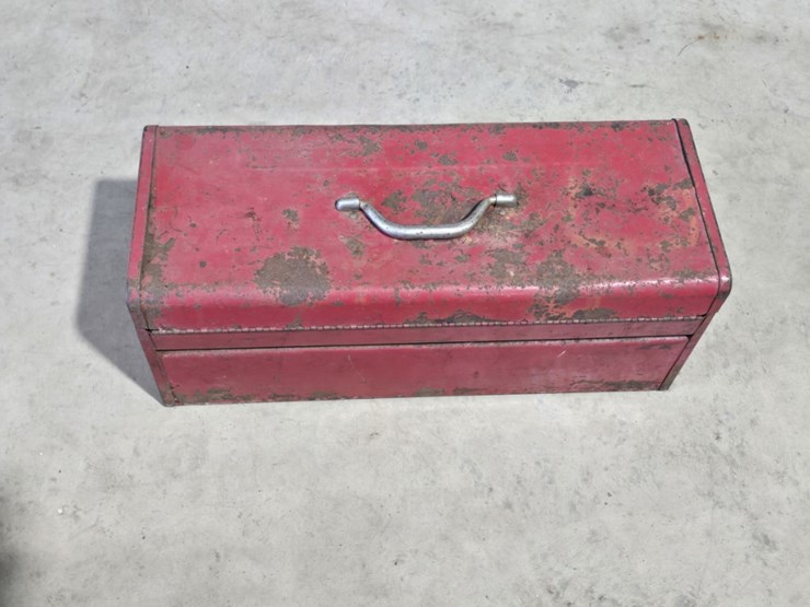 stack-on-22"-heavy-duty-flat-top-hand-toolbox-image-1