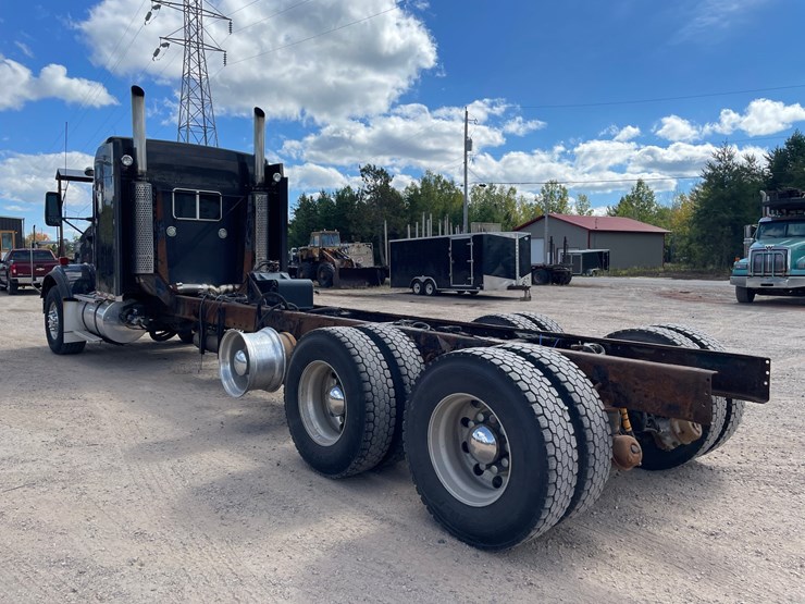 2005-kenworth-t800-image-7