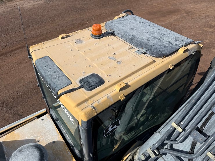 deere-210g-lc-image-39