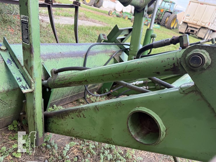 john-deere-148-image-9