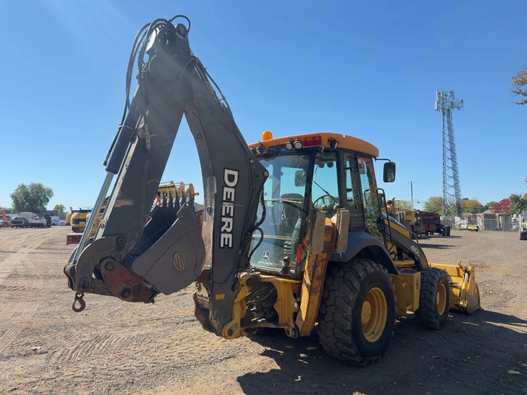 2017-deere-410l-image-5
