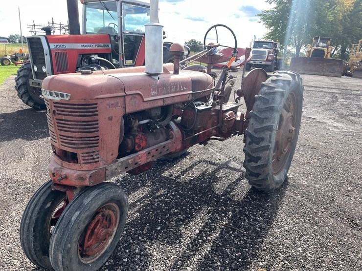 #435-•-farmall-h-tractor-(denmark-wi)-image-1