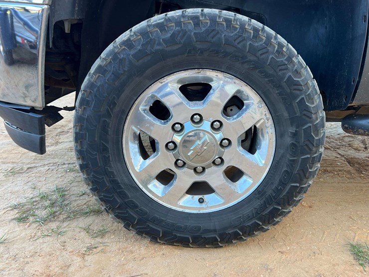2011-chevrolet-silverado-2500hd-ltz-image-31