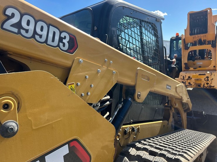 caterpillar-299d-image-23