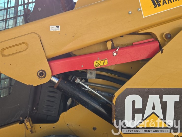 2018-caterpillar-299d2-image-31