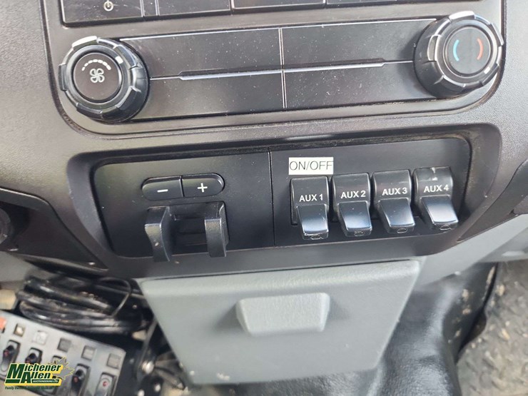 2012-ford-f250-image-26
