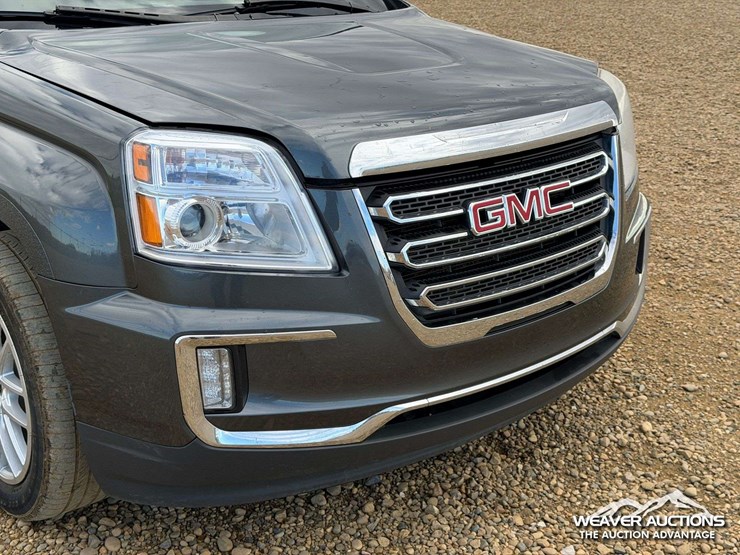 2017-gmc-terrain-slt-image-31