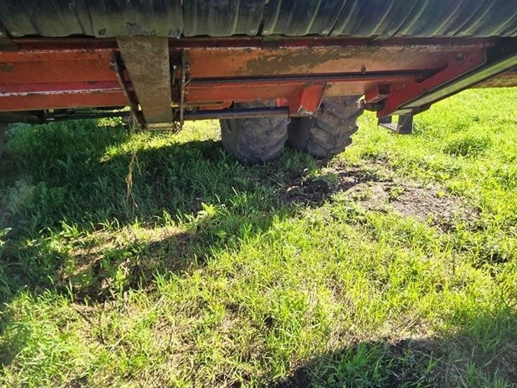 2011-case-ih-3020-image-18