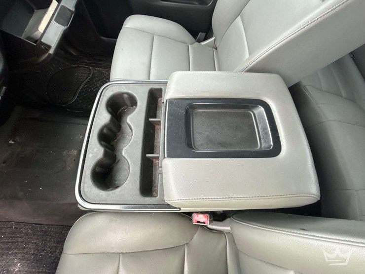 2018-chevrolet-silverado-1500-image-17