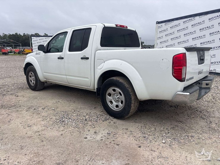 2016-nissan-frontier-image-4