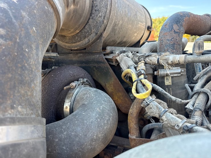 2005-kenworth-t800-image-17
