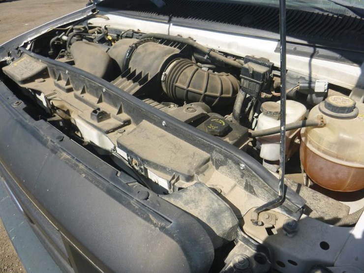2008-ford-econoline-350-image-10
