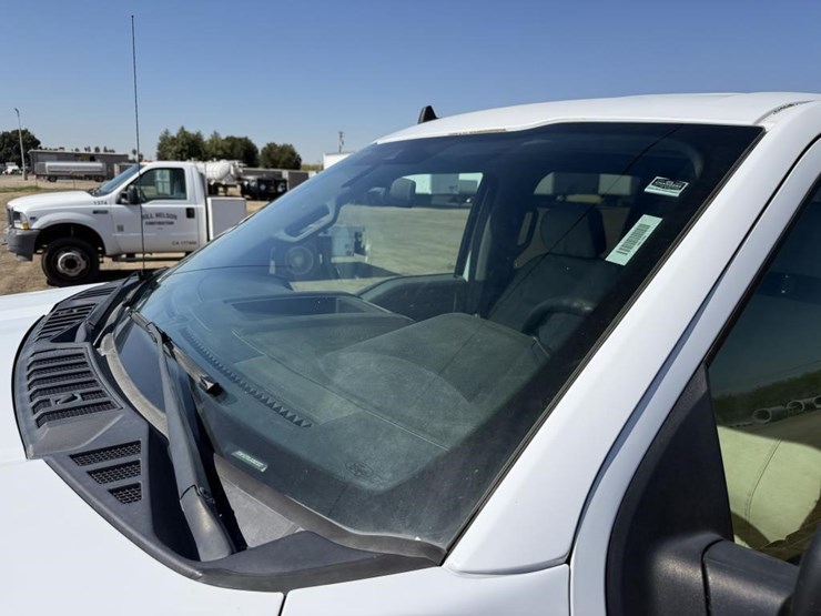 2020-ford-f150-image-21