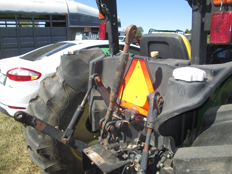 john-deere-5205-image-10
