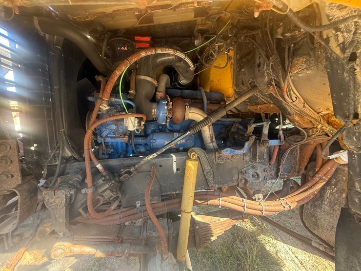 1989-ford-l8000-image-22