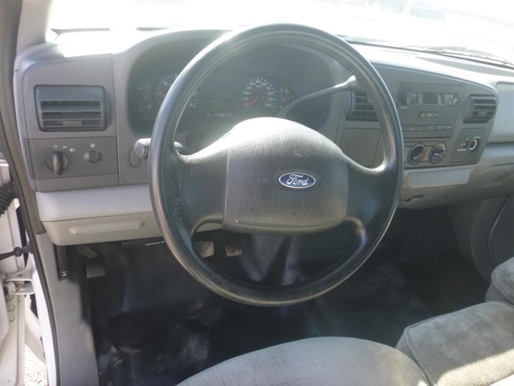 2005-ford-f250-image-8