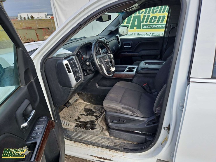 2017-gmc-sierra-1500-image-13