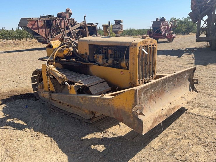 caterpillar-28-image-7