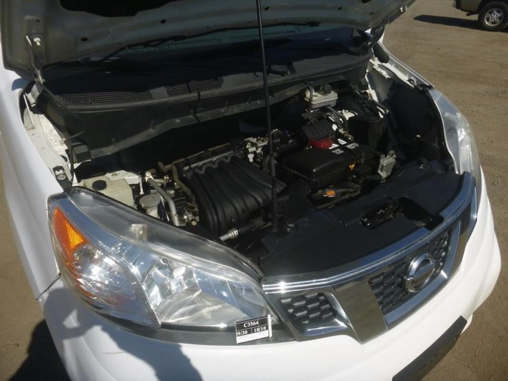 2015-nissan-nv200-image-13