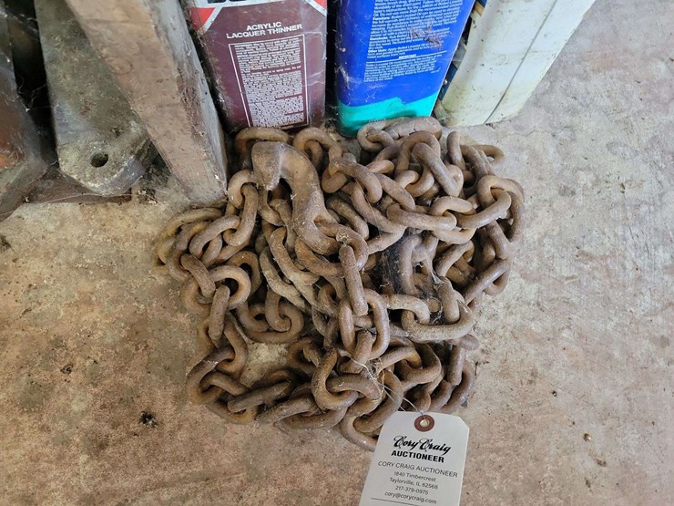 heavy-duty-link-chain-with-grab-hook-image-1