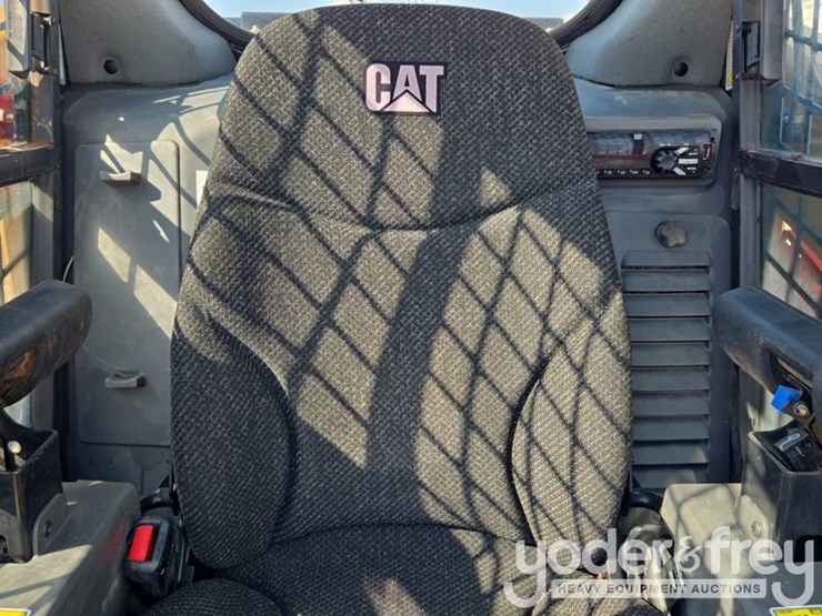 2017-caterpillar-279d-image-54