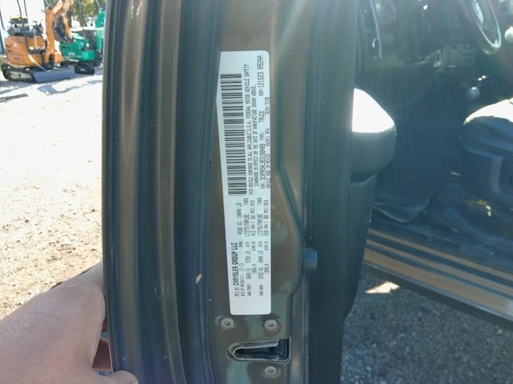 2014-dodge-2500-image-22