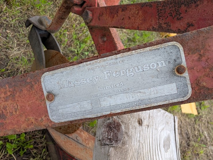#4062-•-massey-ferguson-mow-board-plow-image-9