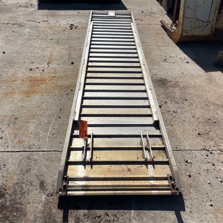 #1841 • Box Truck Ramp