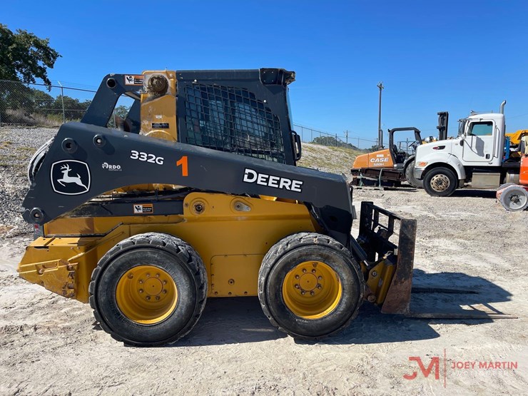 2023-deere-332g-image-2