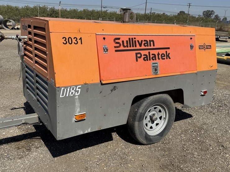 2020-sullivan-palatek-p185-towable-air-compressor-image-1