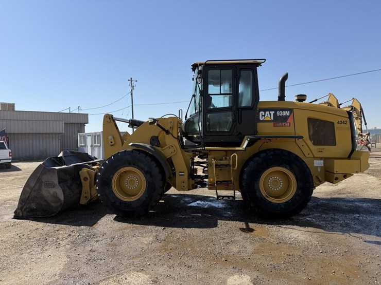 2019-caterpillar-930m-image-5