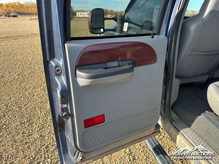 2005-ford-f350-image-27