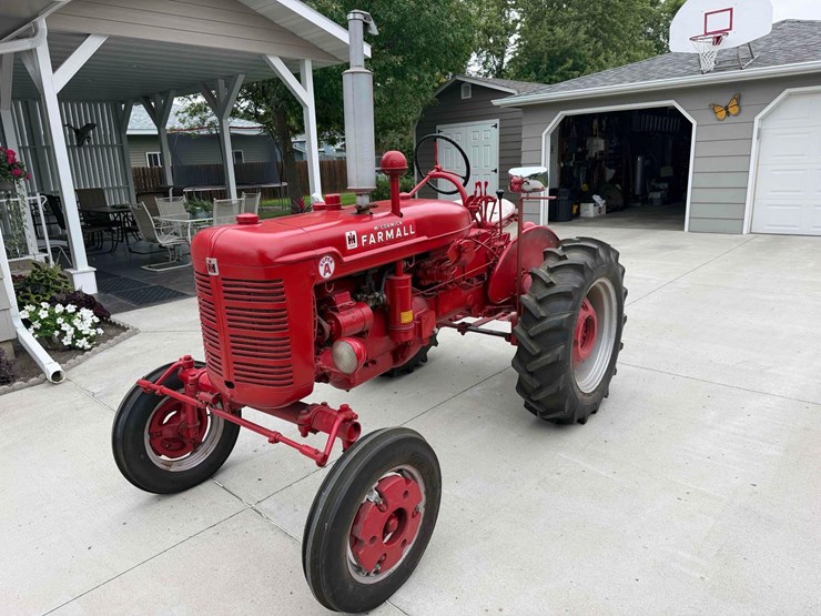 1948-ih-mccormick-farmall-super-a-tractor-image-1
