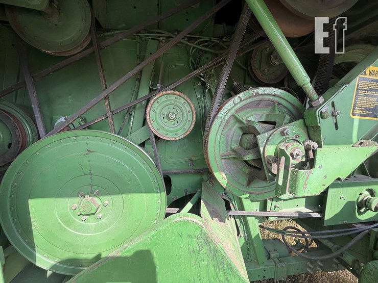 1983-john-deere-8820-image-25