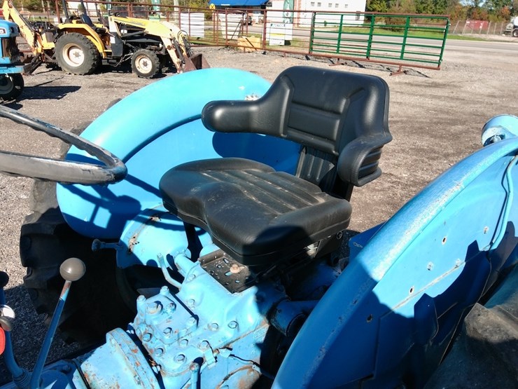 ford-3000-image-9