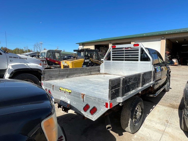2004-gmc-2500hd-image-6