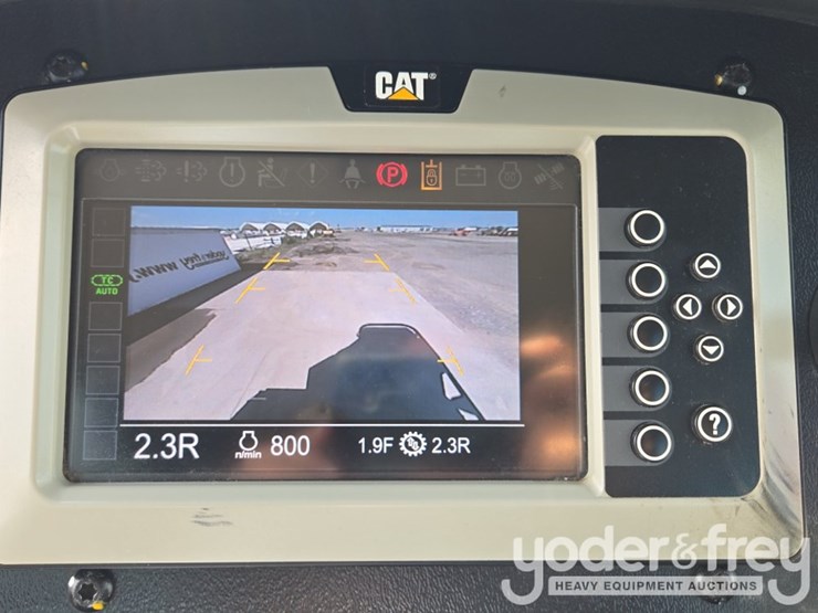 2021-caterpillar-d4-lgp-image-74