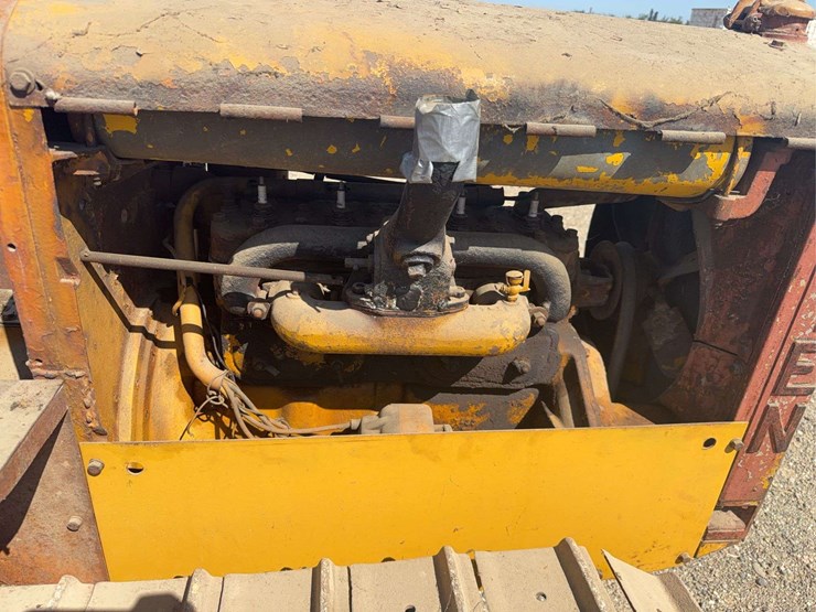 caterpillar-ten-image-25
