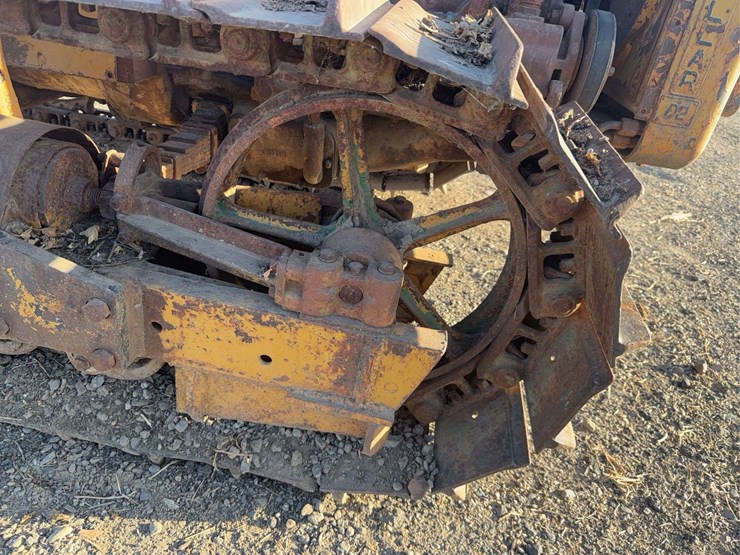 caterpillar-d2-image-11