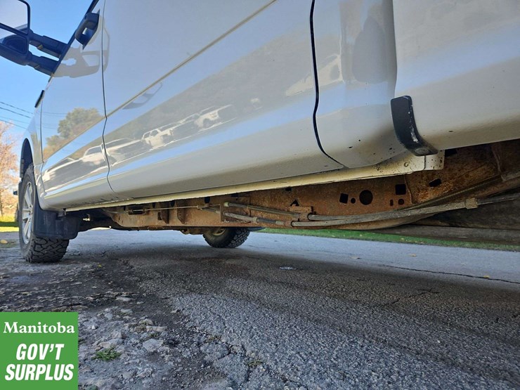 2016-ford-f150-image-9