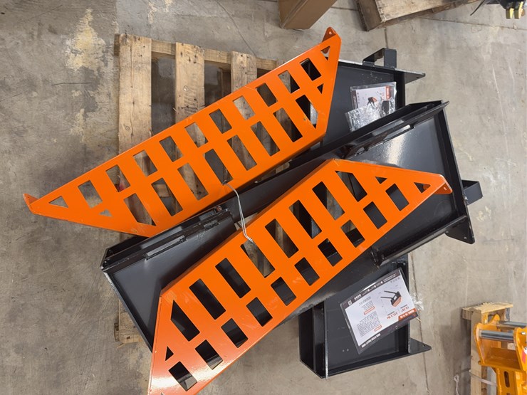 2026-unused-skid-steer-pallet-fork-...-you-are-bidding-on-two-forks,-one-black-and-orange-frame-and-bolts-image-4
