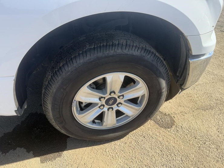 2020-ford-f150-image-19