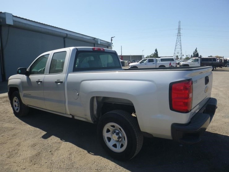 2018-chevrolet-1500-image-5