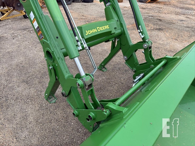 2023-john-deere-520m-image-6