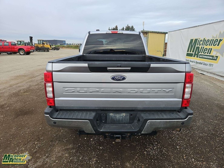 2022-ford-f250-image-10