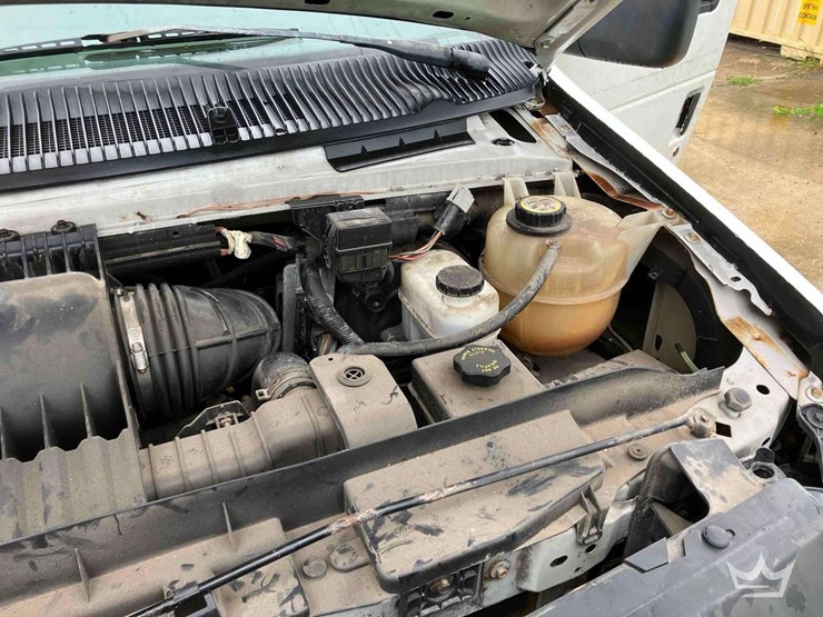 2008-ford-cargo-image-8