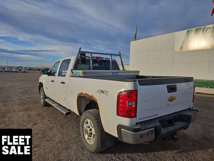 2014-chevrolet-silverado-2500hd-image-4