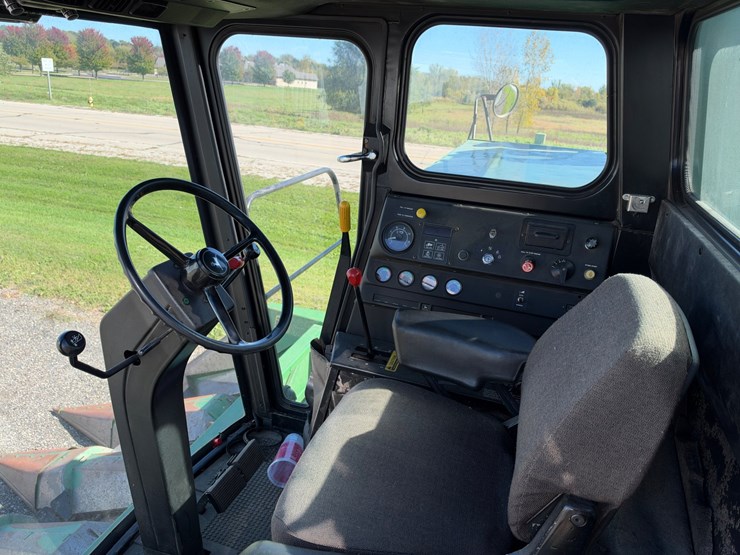 1981-john-deere-7720-image-53